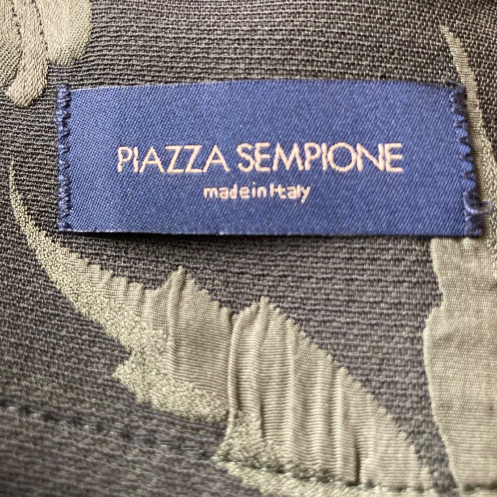 Italian Designer Piazza Sempione green wool crepe and silk blend suit, size 10 - Picture 4 of 5